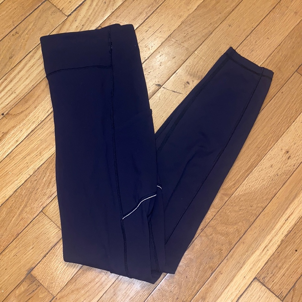 Lululemon speed up navy blue cropped leggings